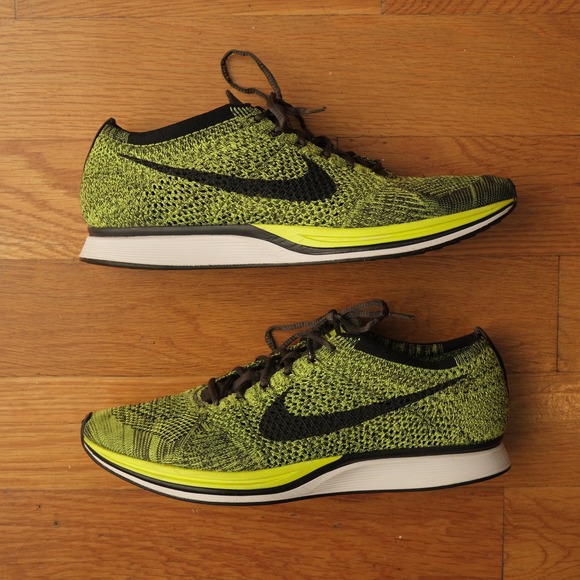 volt black nike